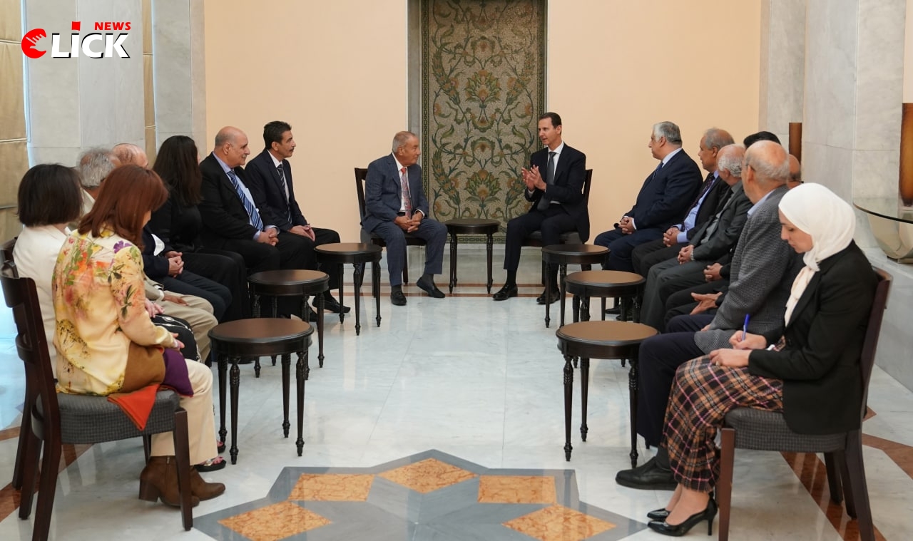 الرئيس الأسد يلتقي أعضاء الأمانة العامة لاتحاد الجاليات والمؤسسات والفعاليات الفلسطينية في الشتات - أوروبا، والذي عقد مؤتمره العام الخامس في دمشق.