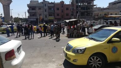 سكان مدينة حمص يشتكون انعدام السرافيس