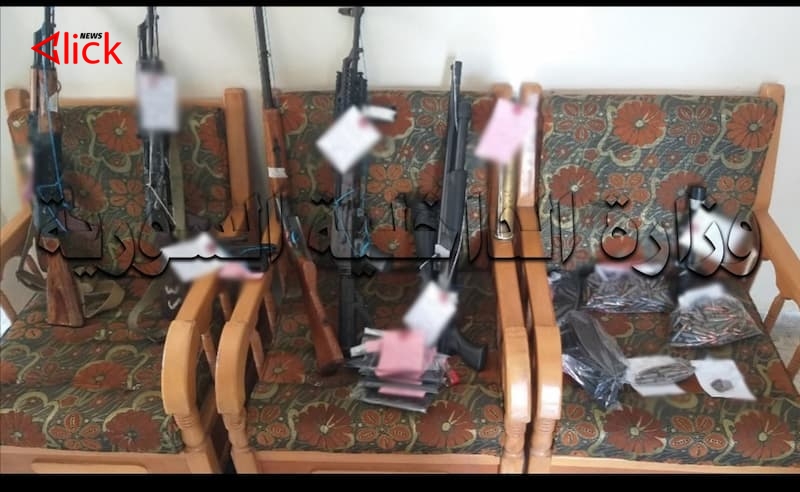 مصادرة آثار مزورة وأسلحة حربية ومخدرات في جبلة