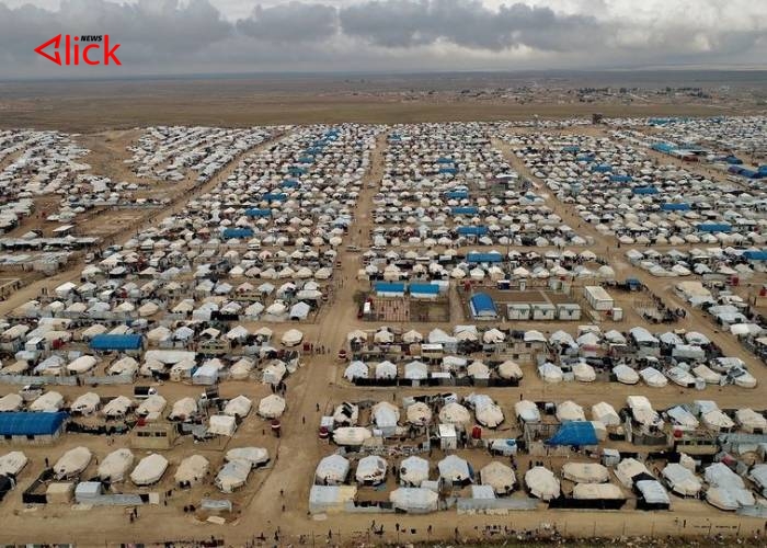 ٧٠٠ عراقي يغادرون مخيم الهول شرق الحسكة إلى بلادهم