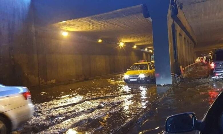 بين سندان تنظيف المطريات ومطرقة الأوساخ محافظة دمشق تغرق في شبر مطر!!