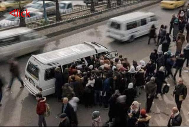أزمة مواصلات مستمرة في اللاذقية.. المواطن بإنتظار تركيب نظام التتبع GPS