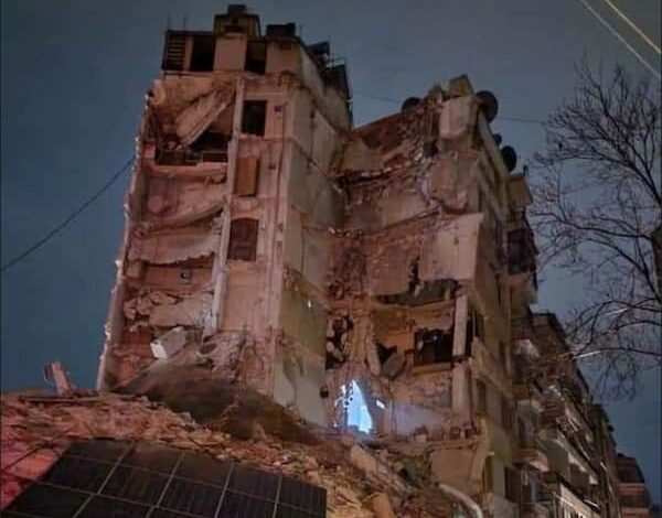 237 وفاة حتى الآن حصيلة ضحايا الهزات التي ضربت المحافظات السورية..  الرئيس الأسد يترأس اجتماعاً طارئاً لمجلس الوزراء لبحث أضرار الزلزال