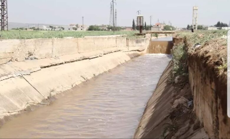 إطلاق مياه بحيرة قطينة باتجاه الأراضي الزراعية بريفي حمص وحماة