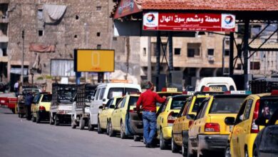 عودة الازدحامات إلى محطات الوقود في دمشق.. أزمة وقود تلوح في الأفق بالتوازي مع ارتفاع الأسعار