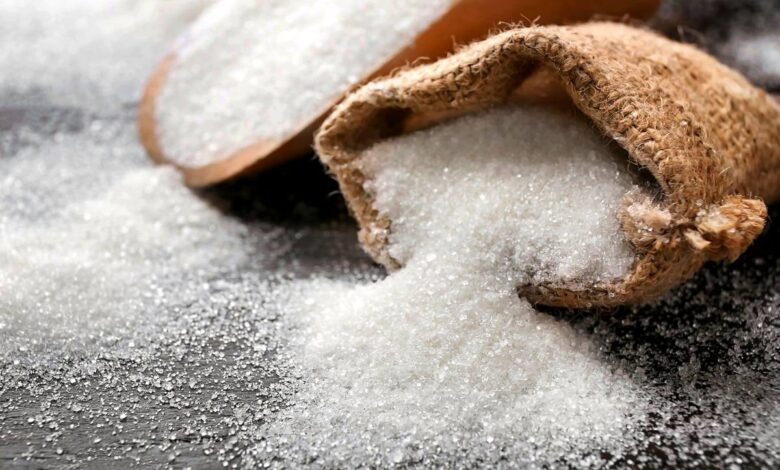 السكر بـ 8500.. سعر المركزي يرفع أسعار المواد بنسبة تصل حتى 10%