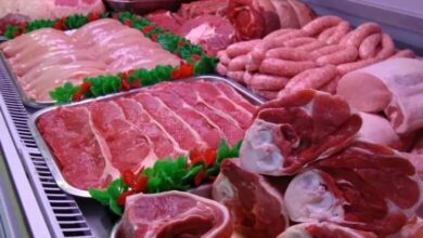 المواطن يدفع ثمن القرارات الحكومية "جوعاً وفقراً وغلاء".. ارتفاع أسعار اللحوم بعد السماح بتصديرها